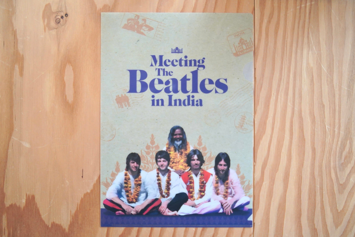 映画『ミーティング・ザ・ビートルズ・イン・インド』／Meeting The Beatles in India クリアファイル